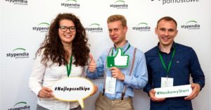 Stypendia pomostowe: inwestycja w przyszłość młodzieży