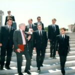 Premier Włodzimierz Cimoszewicz, dyrektor Biblioteki Kongresu USA James H. Billington, ambasador Jerzy Koźmiński – przed Biblioteką Kongresu USA, Waszyngton, maj 1997