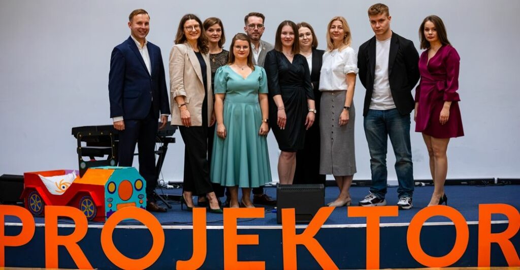 Z „PROJEKTOREM” przez Polskę. Jedna misja, tysiące przygód