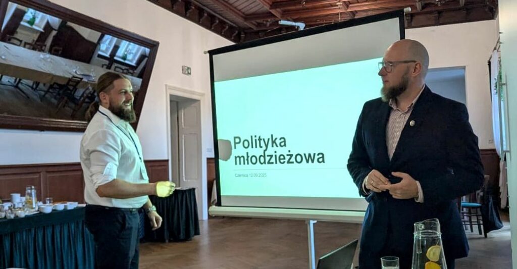 Liderzy PAFW o wsparciu młodzieży. Spotkanie absolwenckie