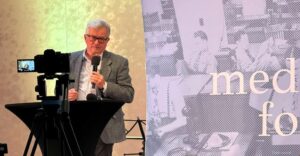Dziennikarstwo jako pasja i sztuka burzenia murów