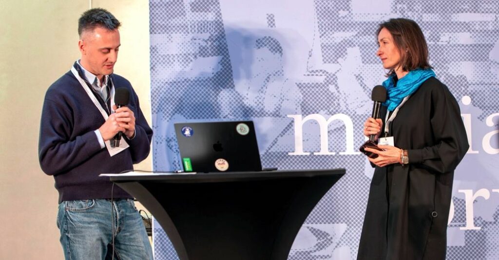 Dziennikarstwo jako pasja i sztuka burzenia murów